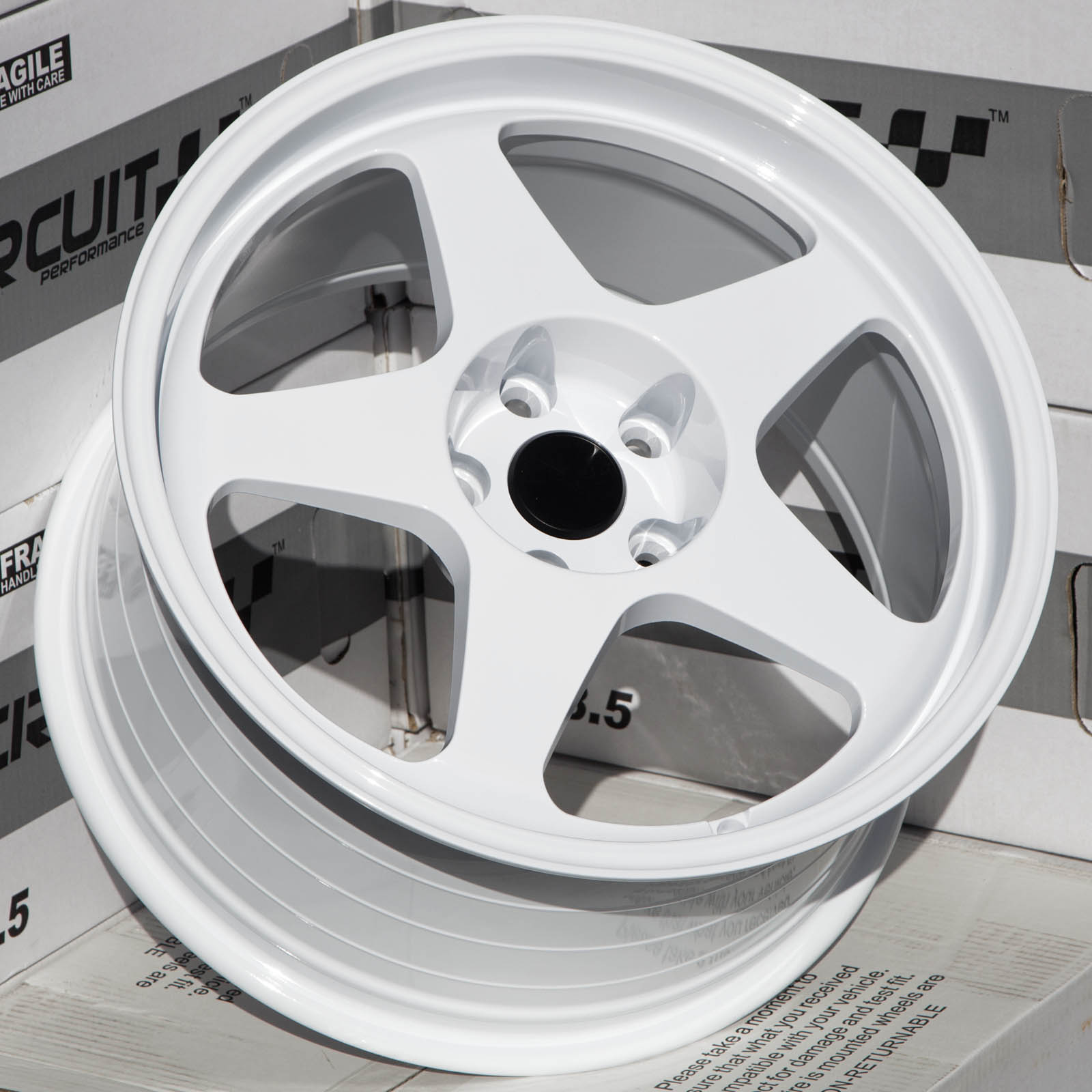 CSF22 18×9.5 Gloss White 5×114.3 [+38mm] - Circuit Performance