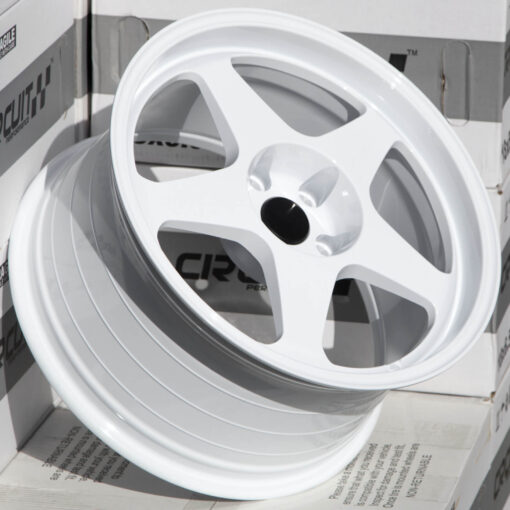 CSF22 18×9.5 Gloss White 5×120 [+38mm] - Circuit Performance