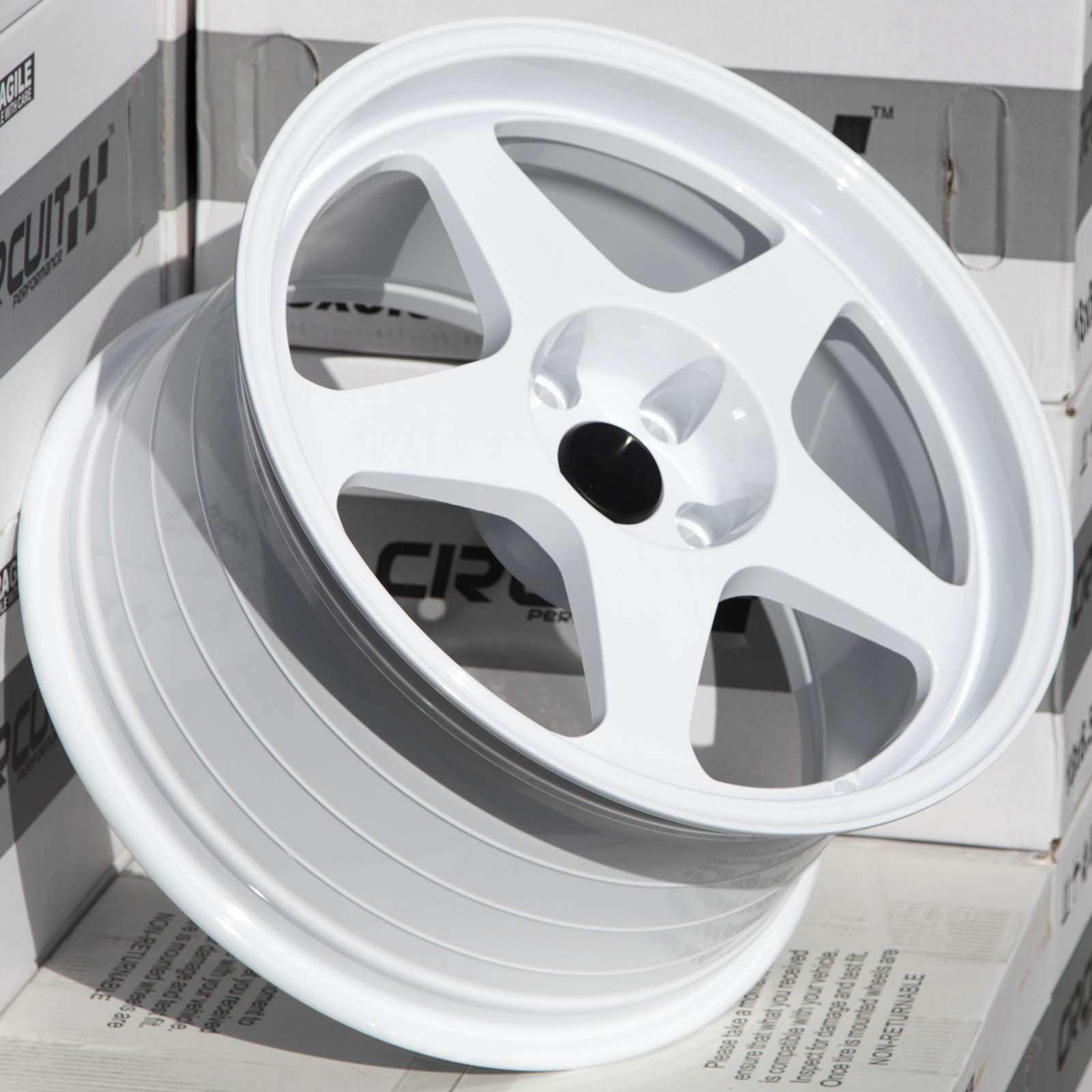 CSF22 18×9.5 Gloss White 5×120 [+38mm] - Circuit Performance